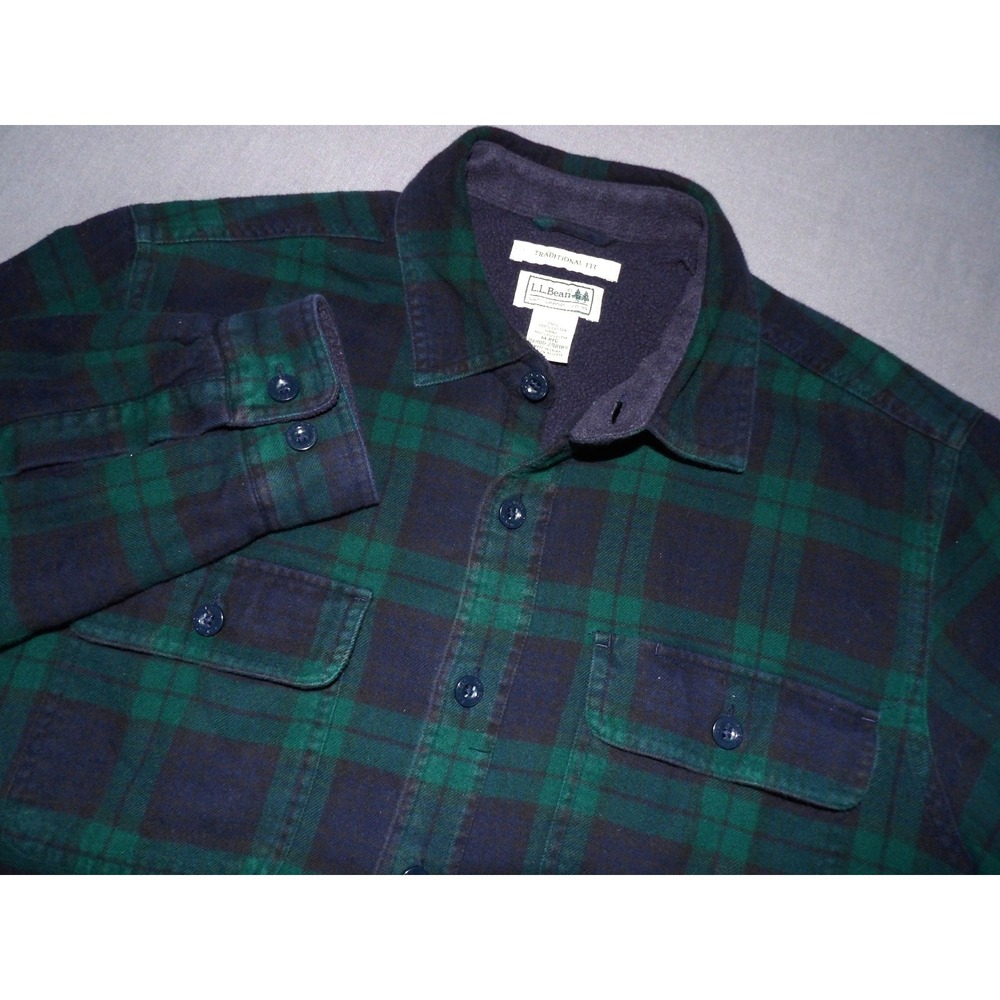 L.L. Bean Long Sleeved Fleece Lined Plaid Flannel Button Up Shirt Men's Medium‎